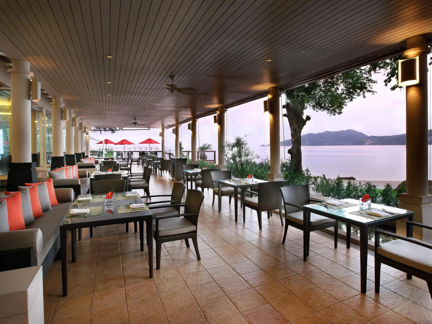 Курортный отель Amari Phuket