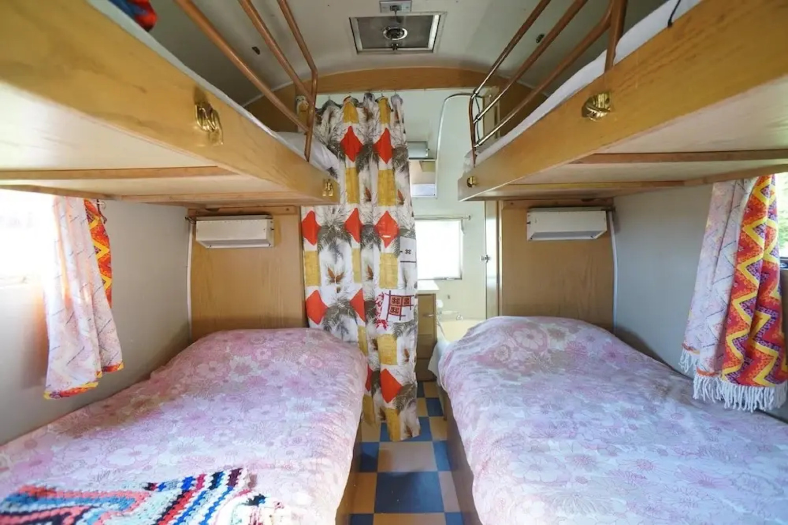 Vintage Vacations - Glamping