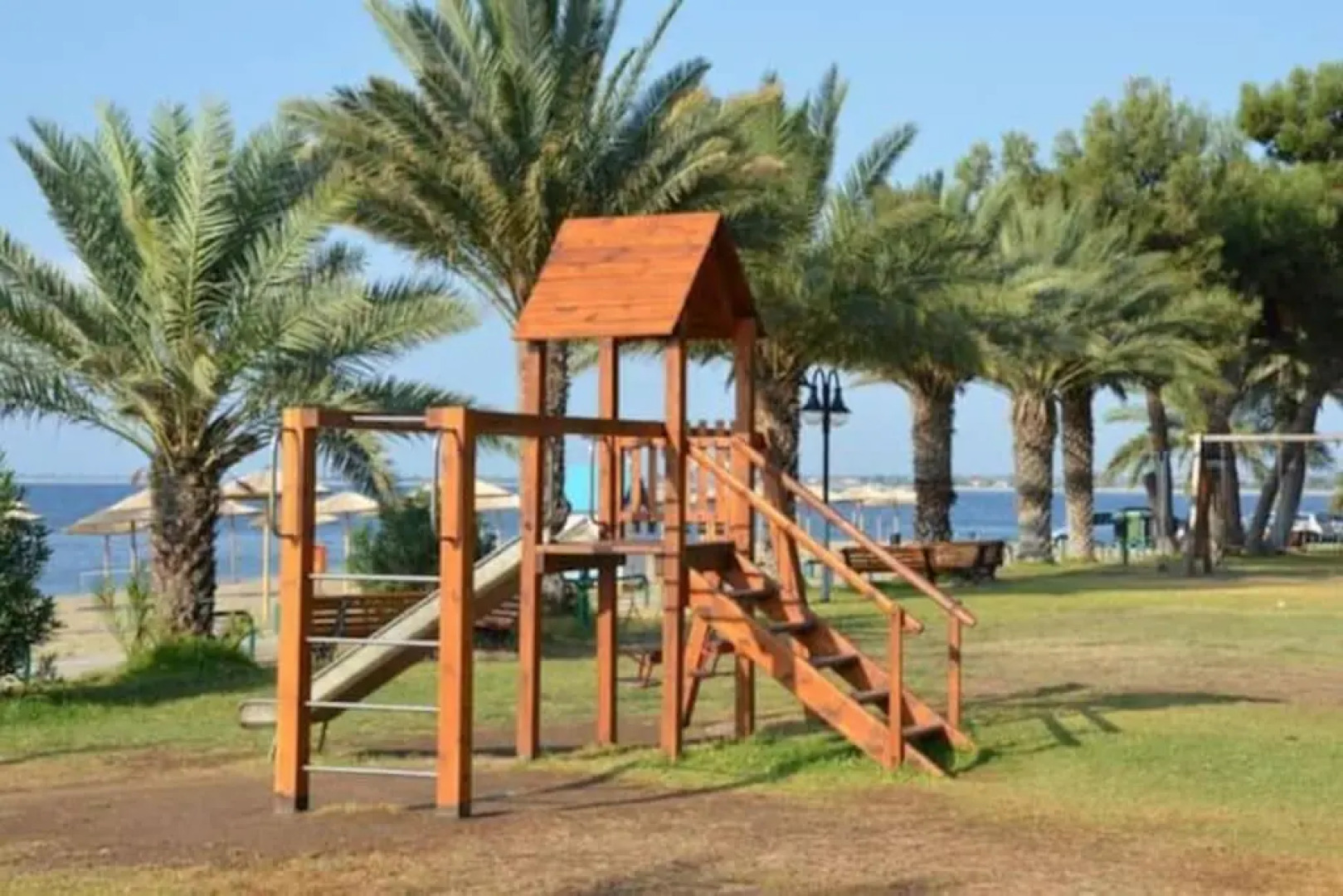 Private Beach Front Maisonette 3 Bedroom Mikiverna