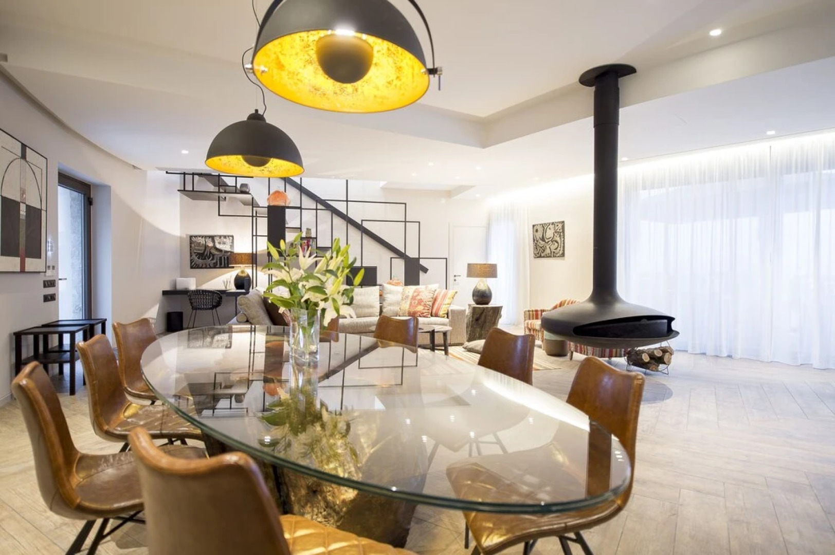 Captivating 5br Pool Villa Close Navarino Golf