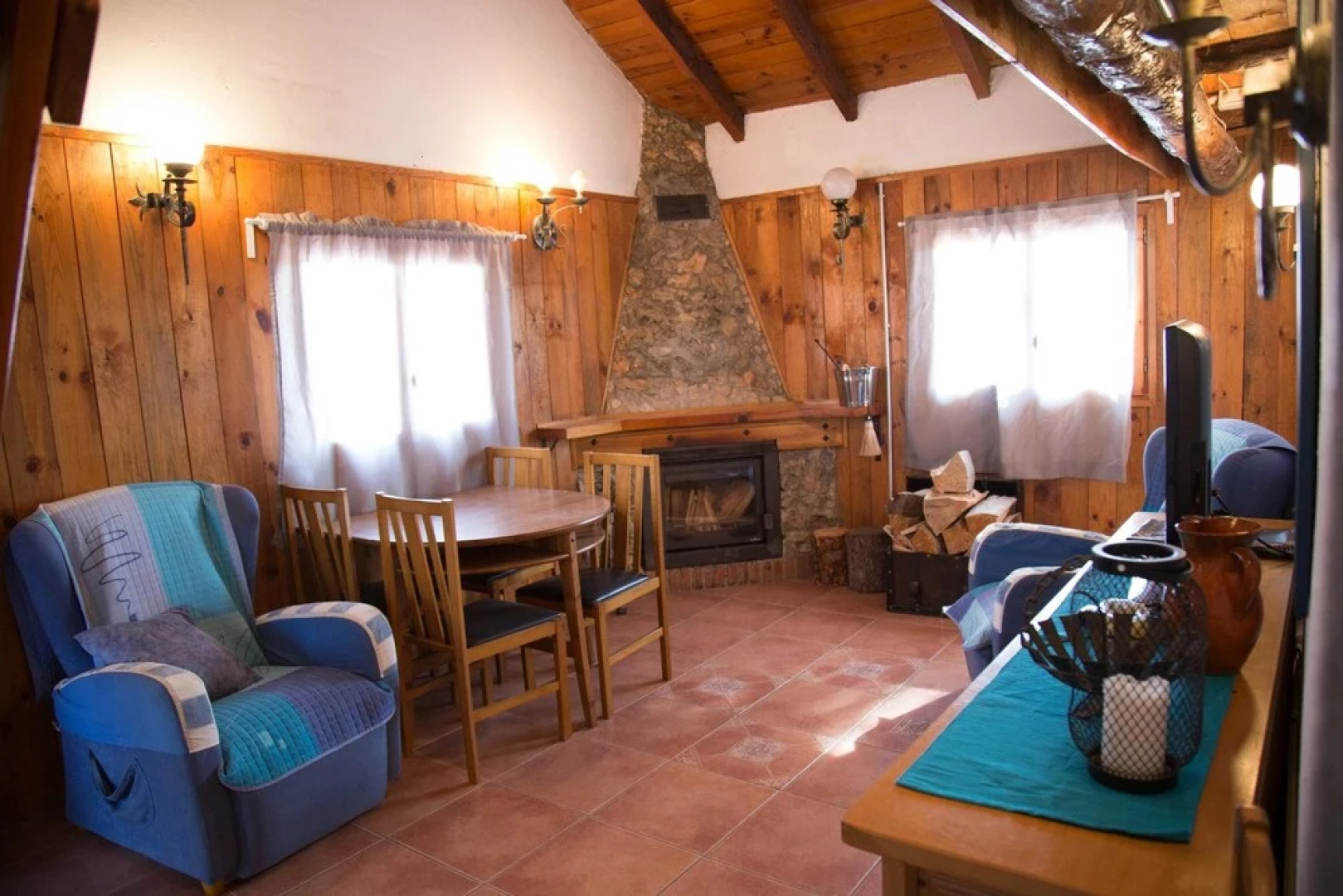 House With 3 Bedrooms in Les Pinedes de L'armengol, With Wonderful Mou