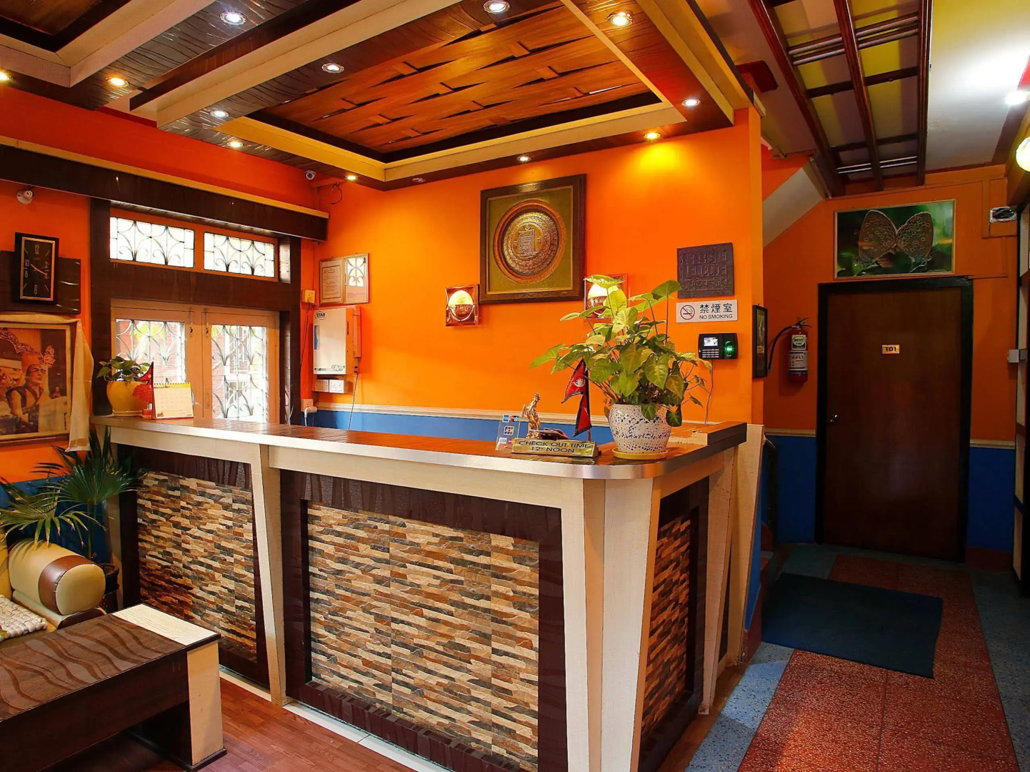 Shangri-la Boutique Hotel