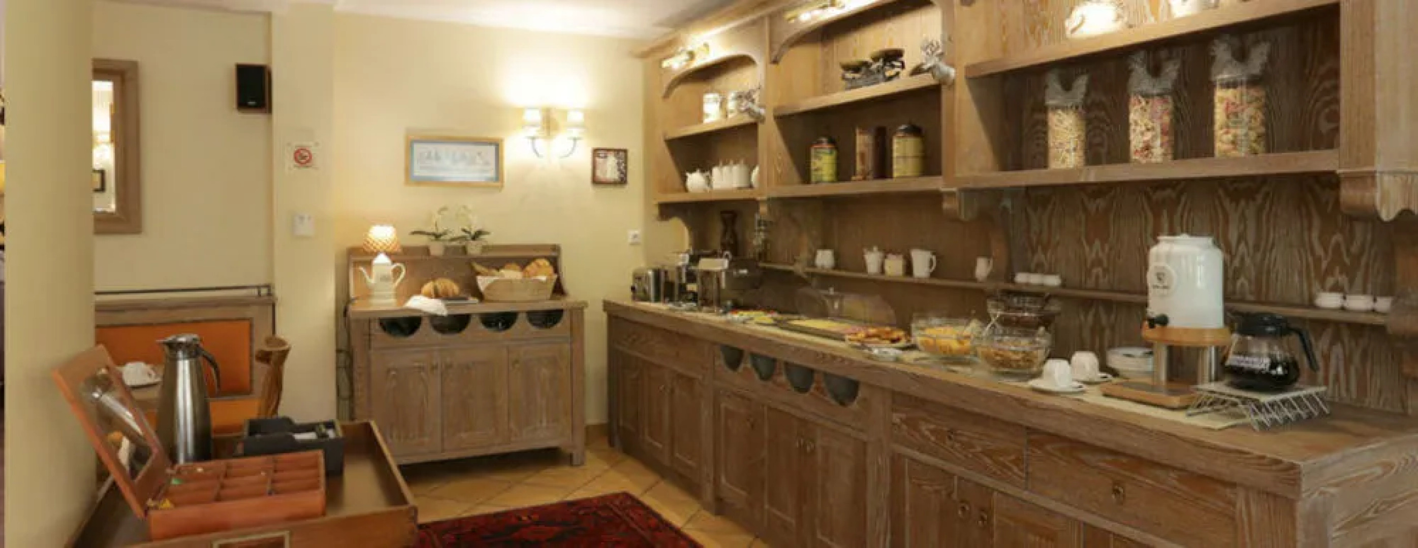 Gamila Rocks Mountain Hotel