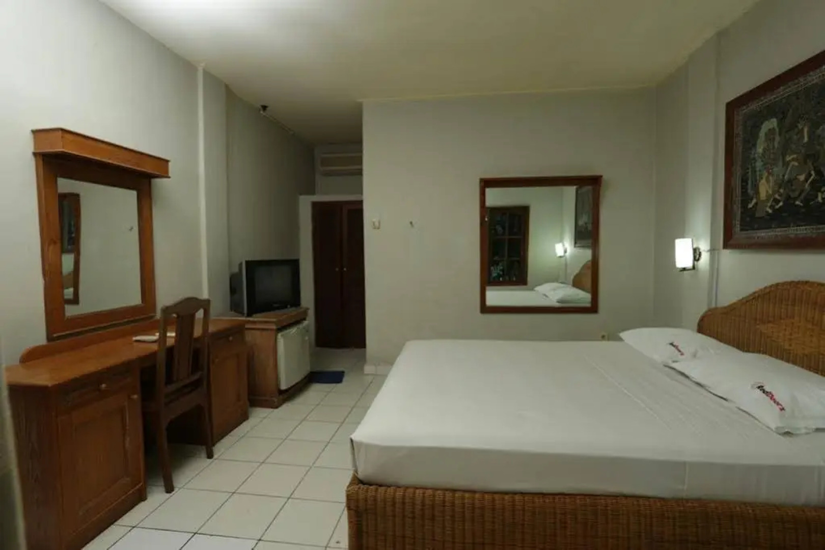 RedDoorz @ Werkudara Legian