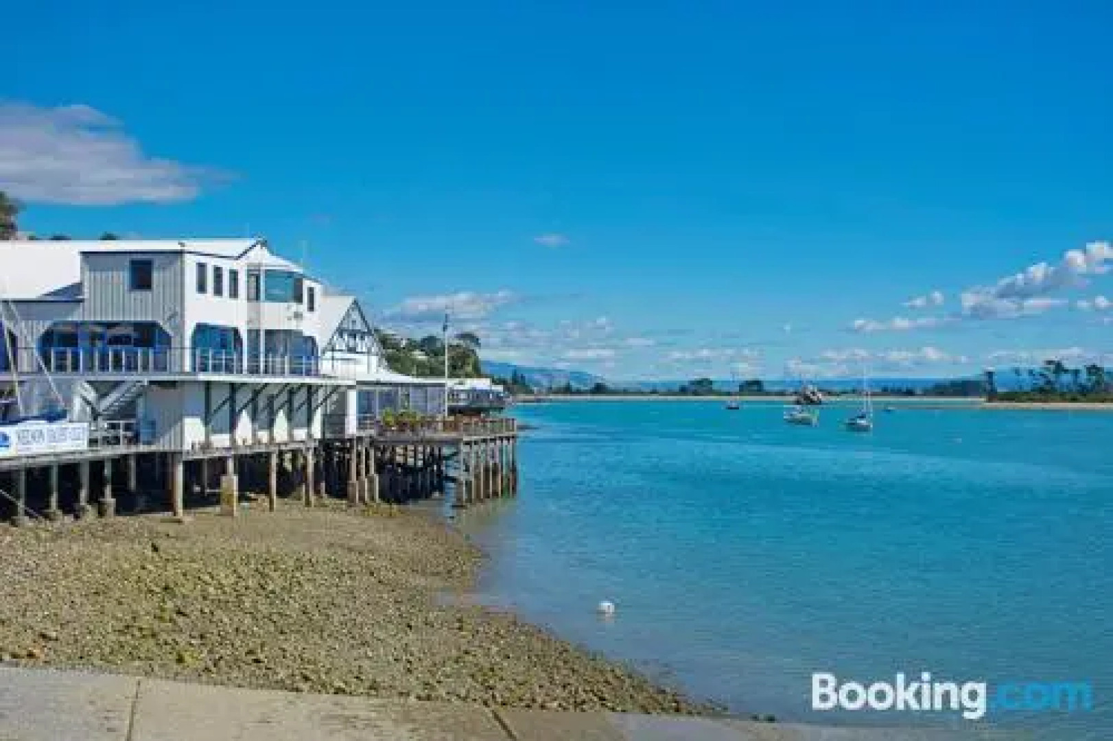 The Waterfront Penthouse 11