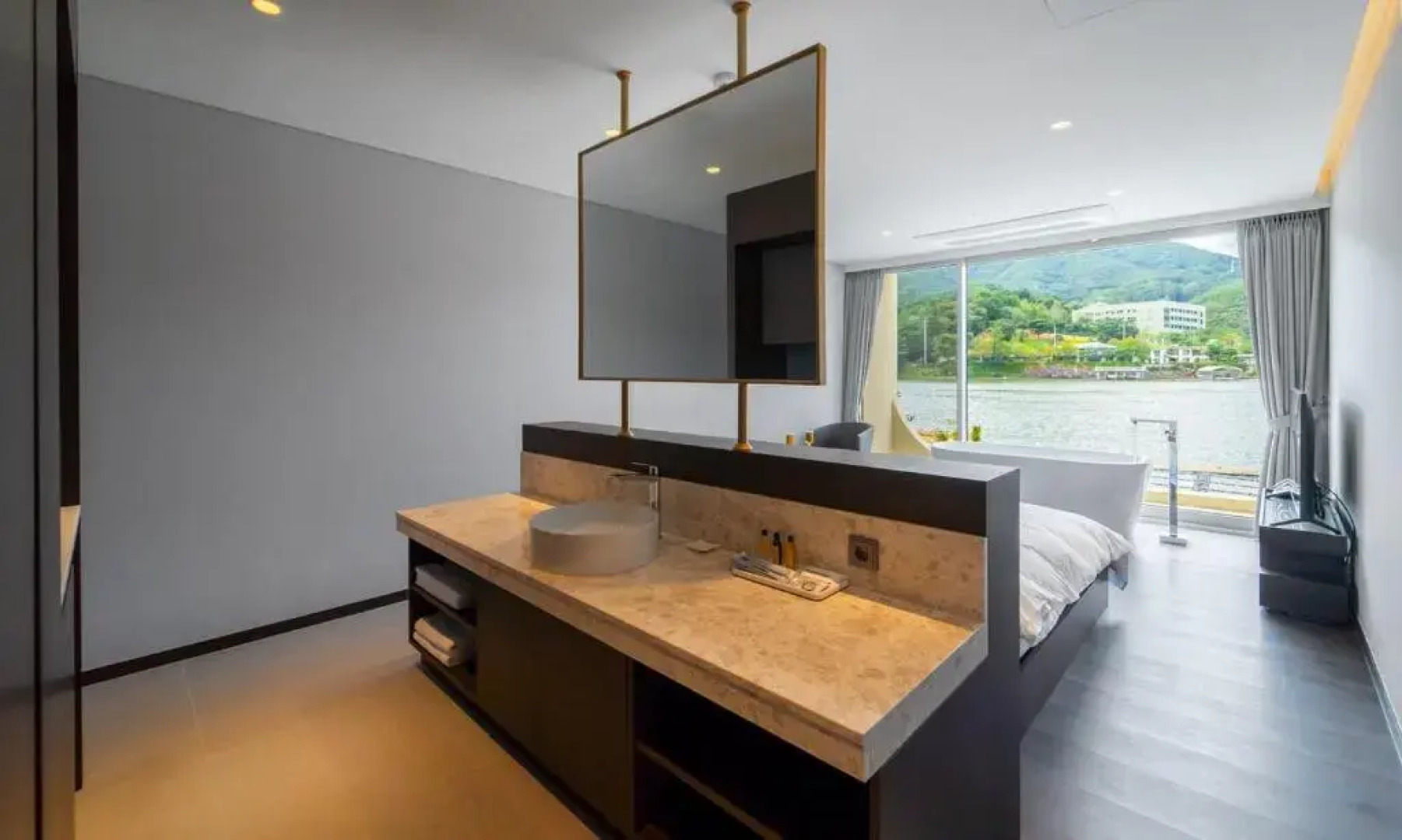 Gapyeong Hotel Suiteian