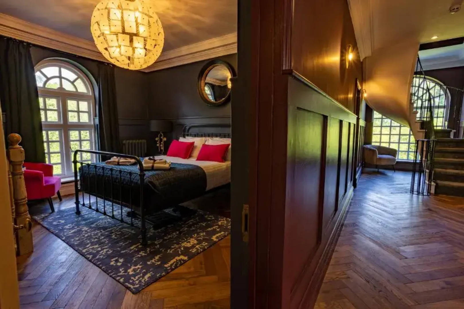 Eastwood Observatory: 12 bedrooms, swimming pool and tennis court