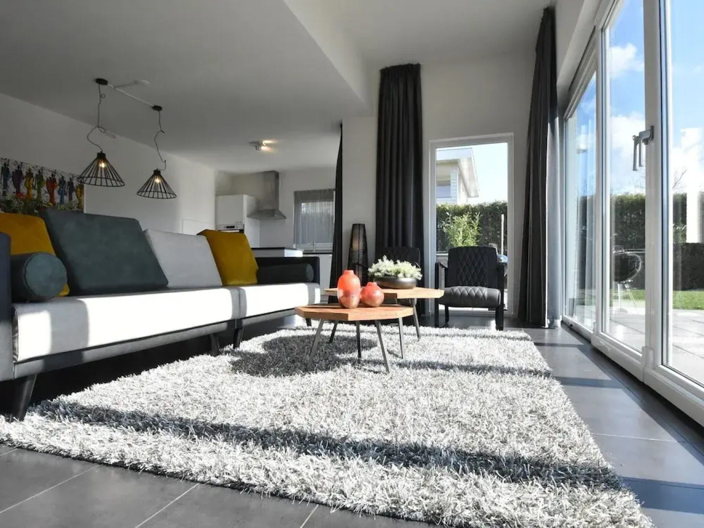 Modern Villa with Large Garden by the Water with Hot Tub & Infrared Sauna