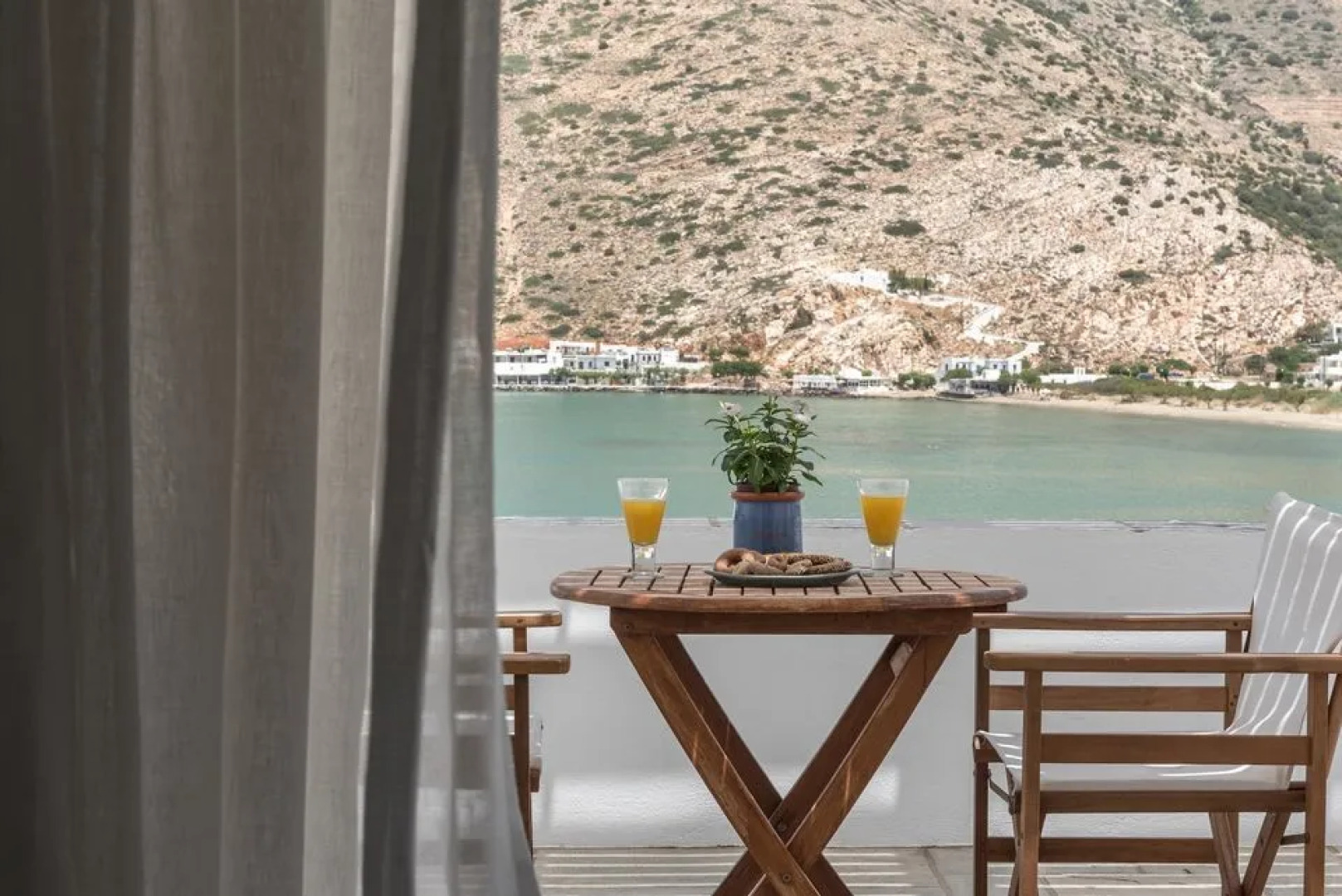 Sifnos House