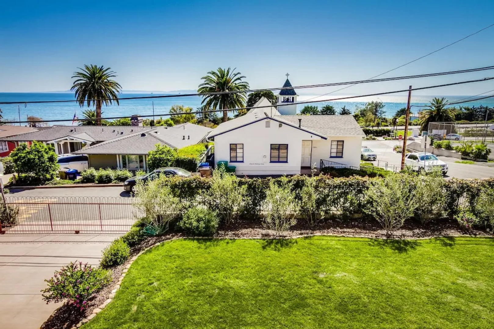 3br W/ Hot Tub, Patio & Ocean View, Close To Beach 3 Bedroom Home