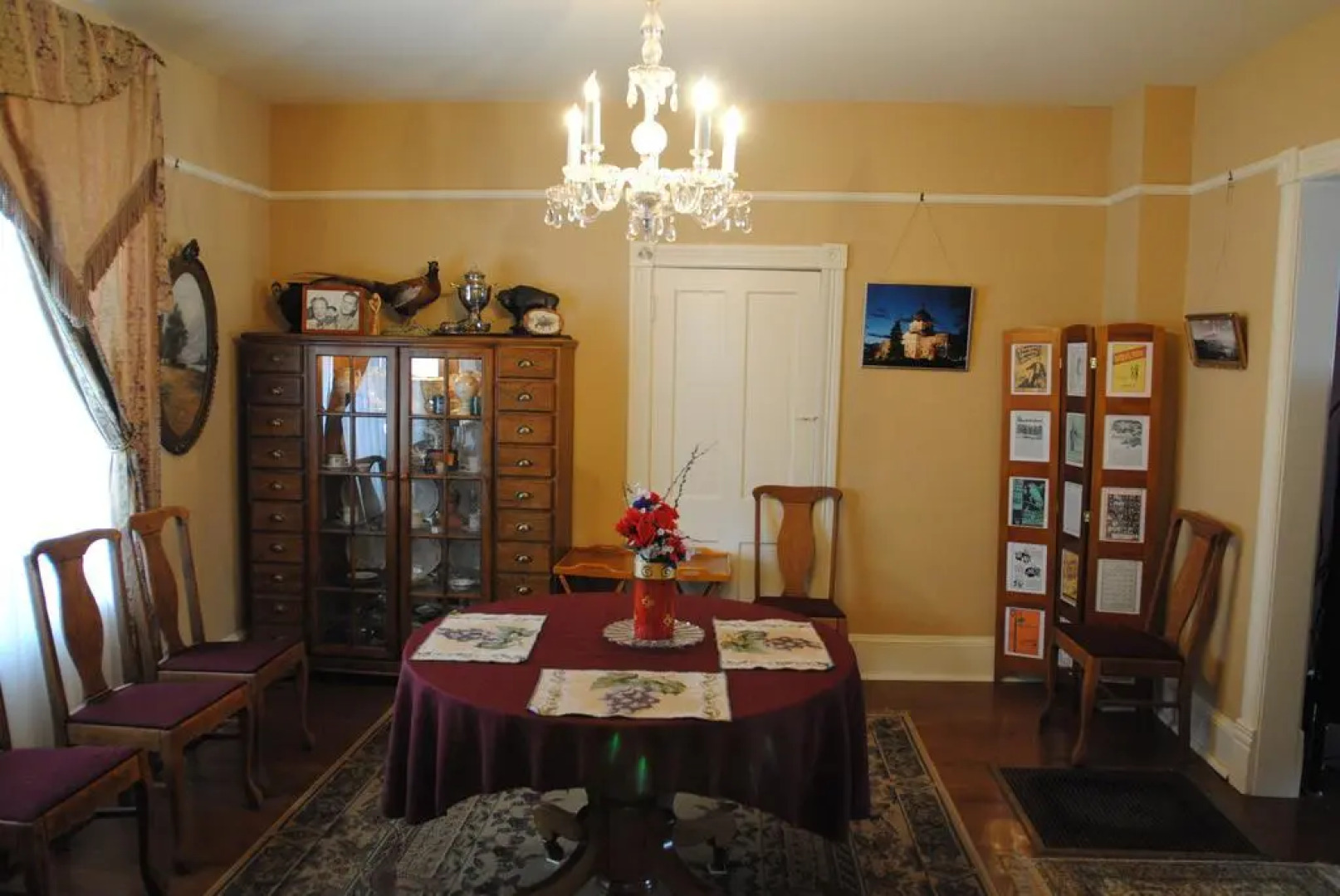 The Sleepy Senator Guest House