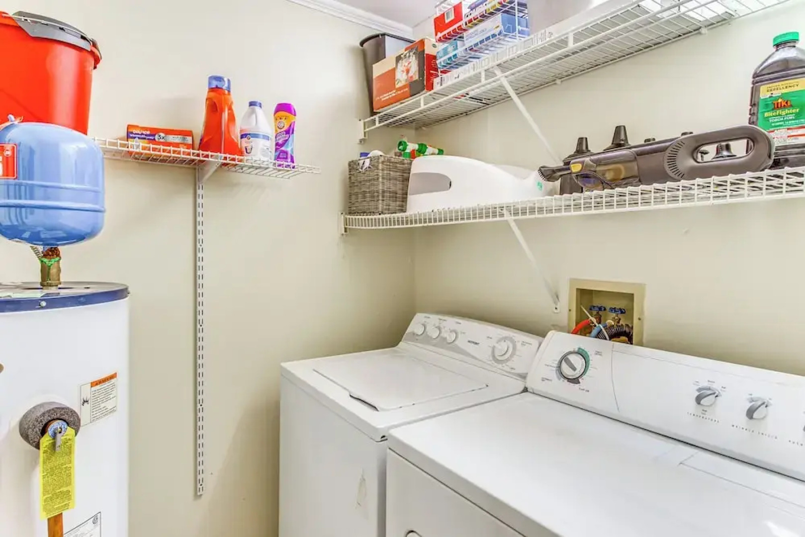 Charming Shallotte Home ~ 4 Mi to Ocean Isle Beach