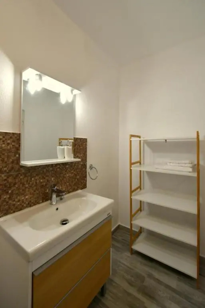 Neferprod Apartments - IS - CAM 03