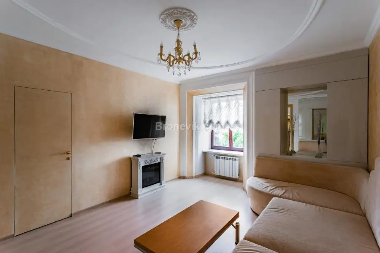 KluchnikOFF (КлючникОФФ)  на улице Максима Горького