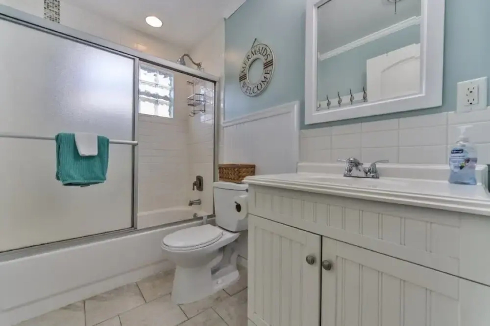 Amazing Pet Friendly 3 Bed House - Heated Pool 3 Bedroom Home by RedAwning