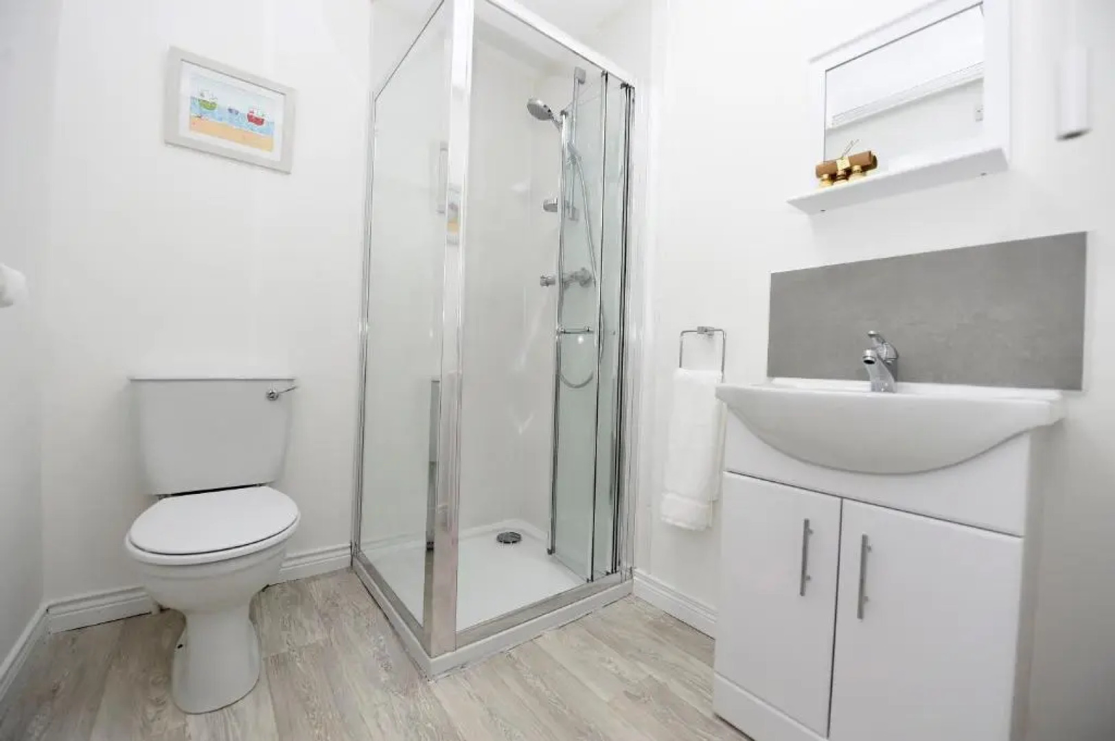 Causeway Coast Apartments 8 Bleach Green