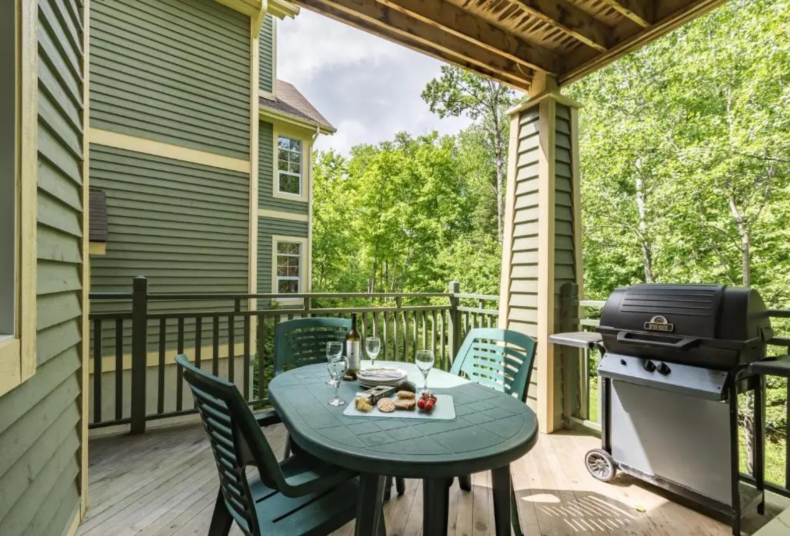 Tremblant Les Eaux by Rendez-Vous Mont-Tremblant