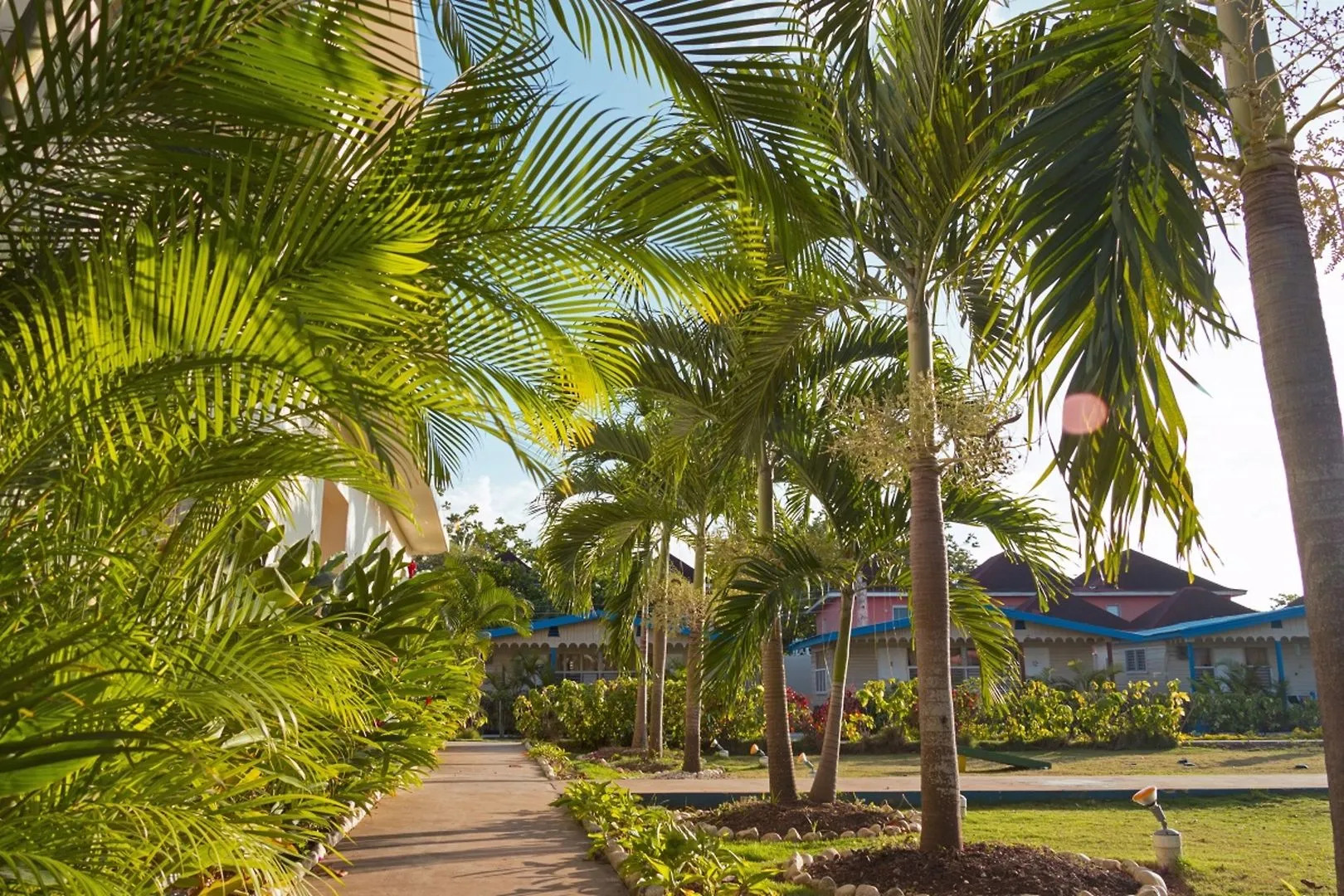 Travellers Beach Resort