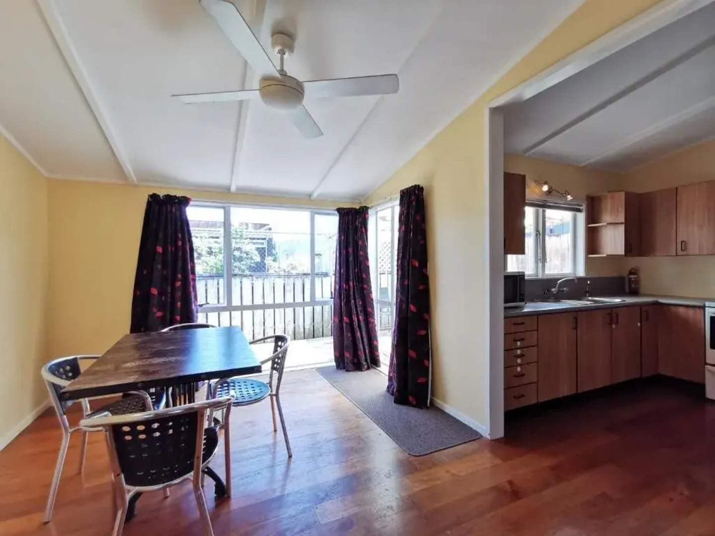 Parakai Geothermal Motel