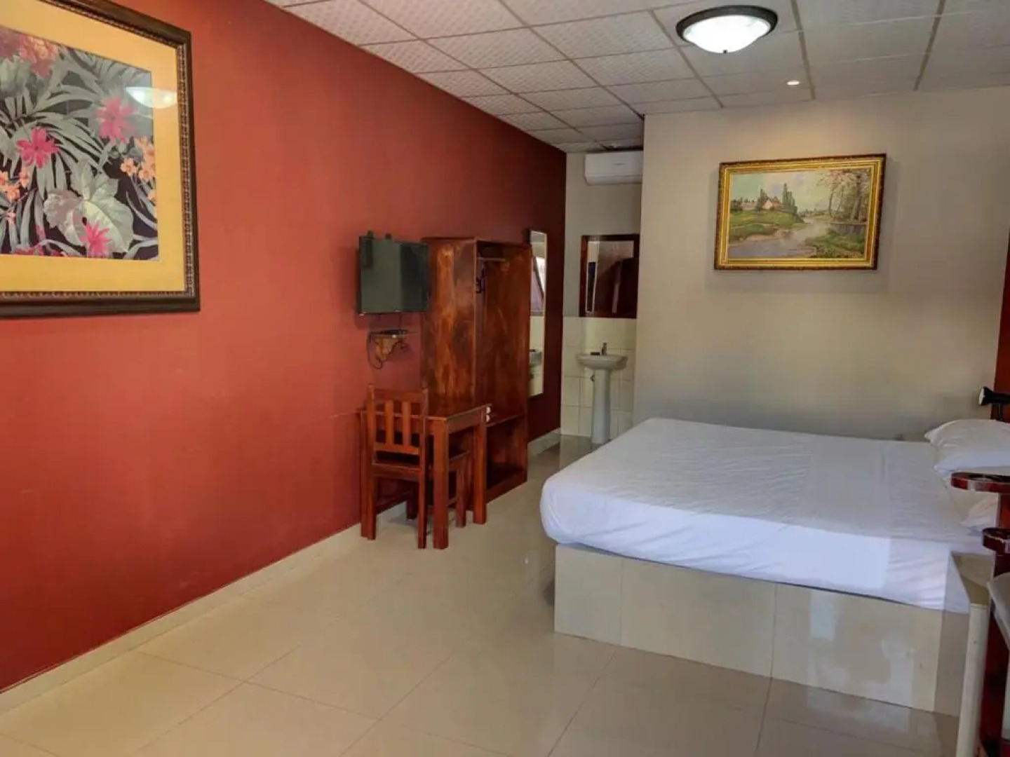 Big Daddy's Beach Club & Hotel