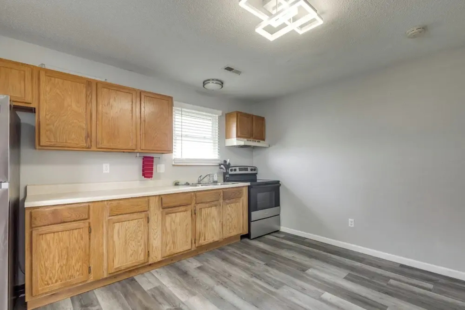 12 Mi to St Louis: Pet-friendly Metro East Home