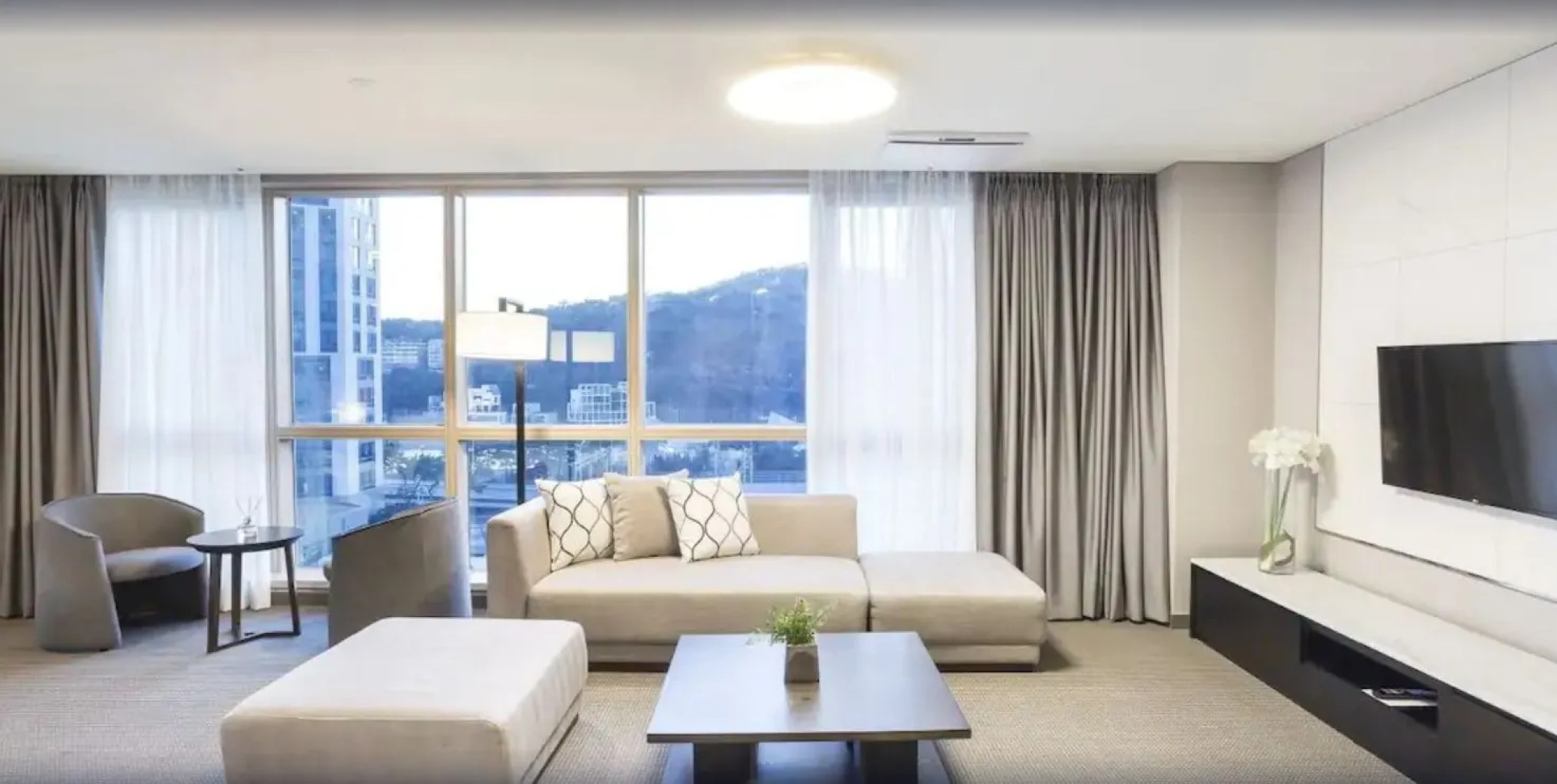 Centum Premier Hotel