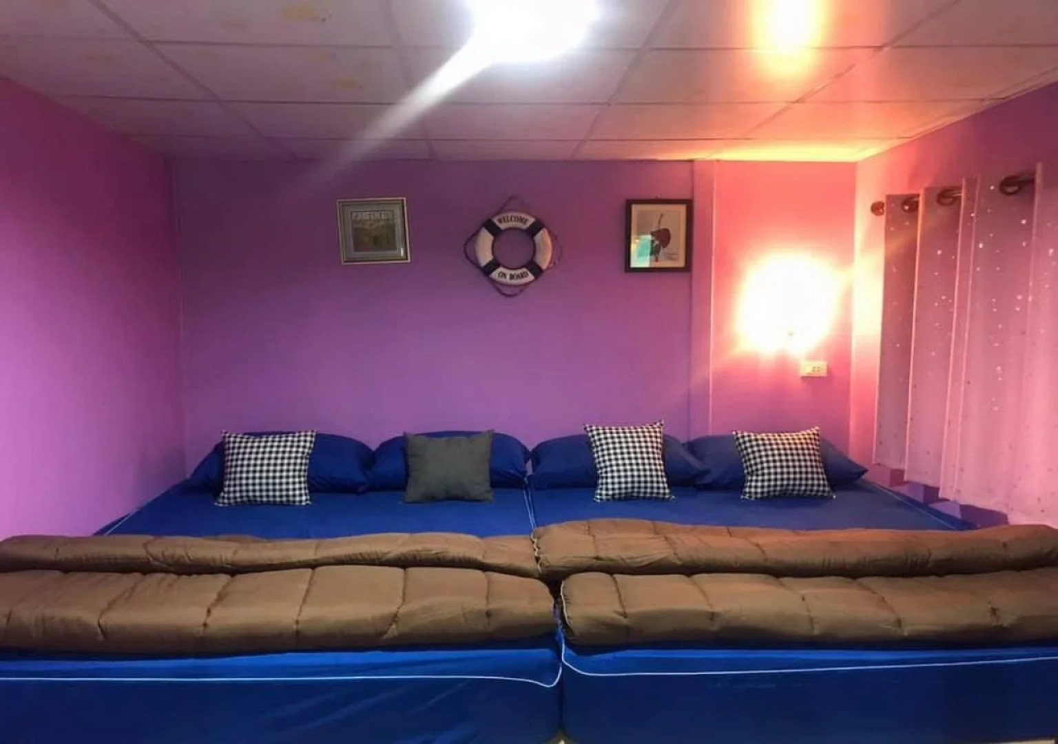 Kanghanrak Theme Houses