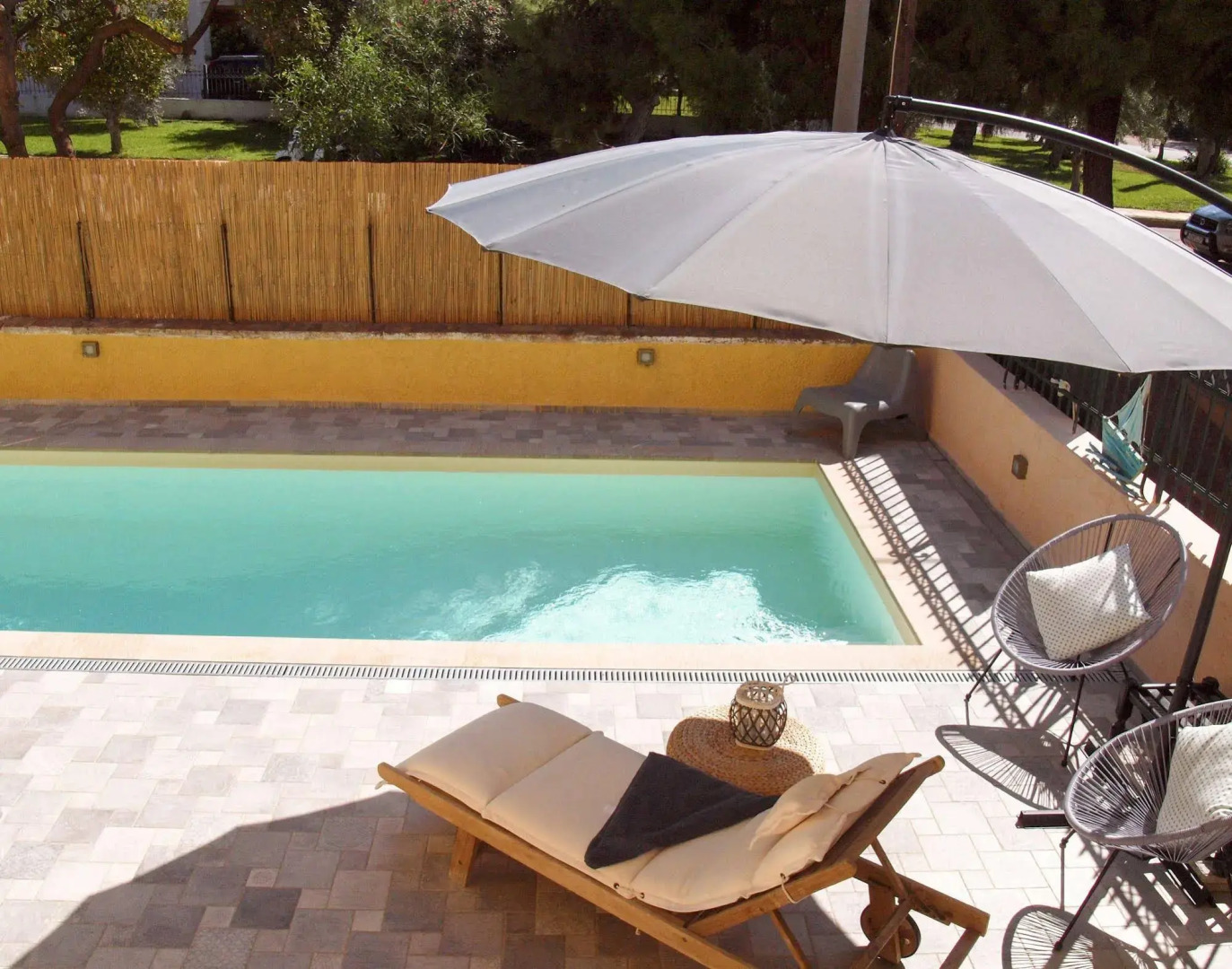 B Residence in Glyfada