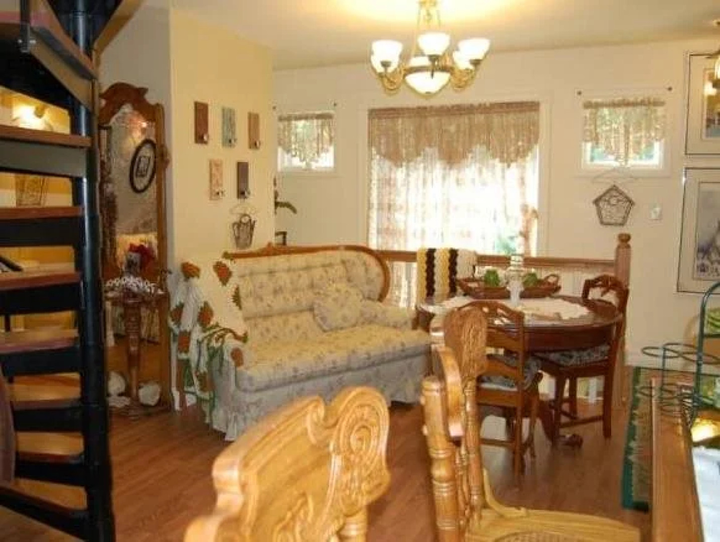 A Walk in the Woods Bed and Breakfast