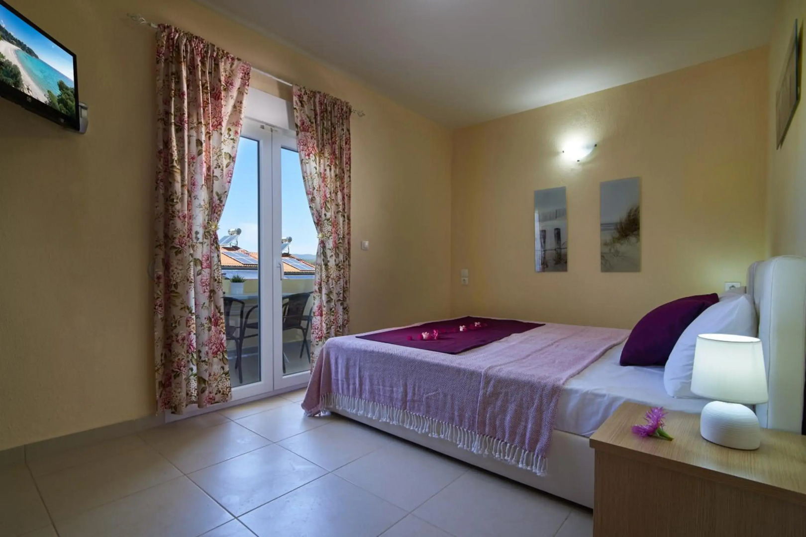 Отель Caretta Village