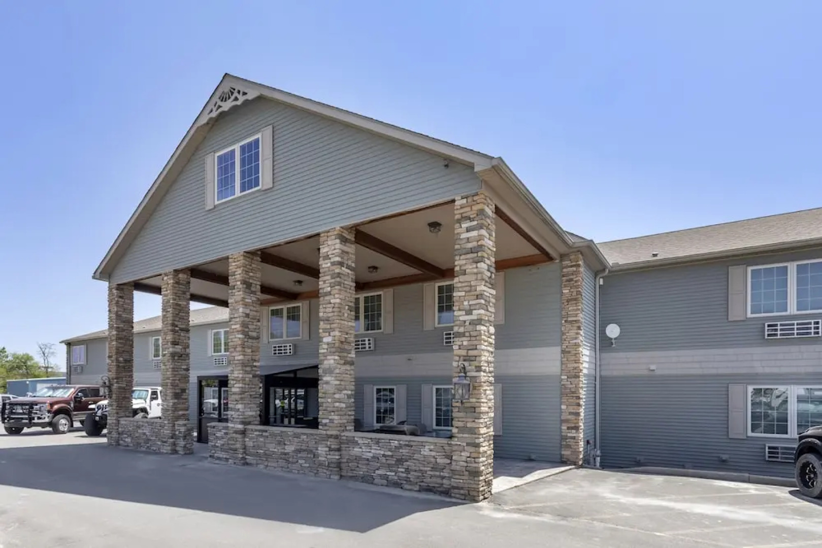 The Riverstone Inn