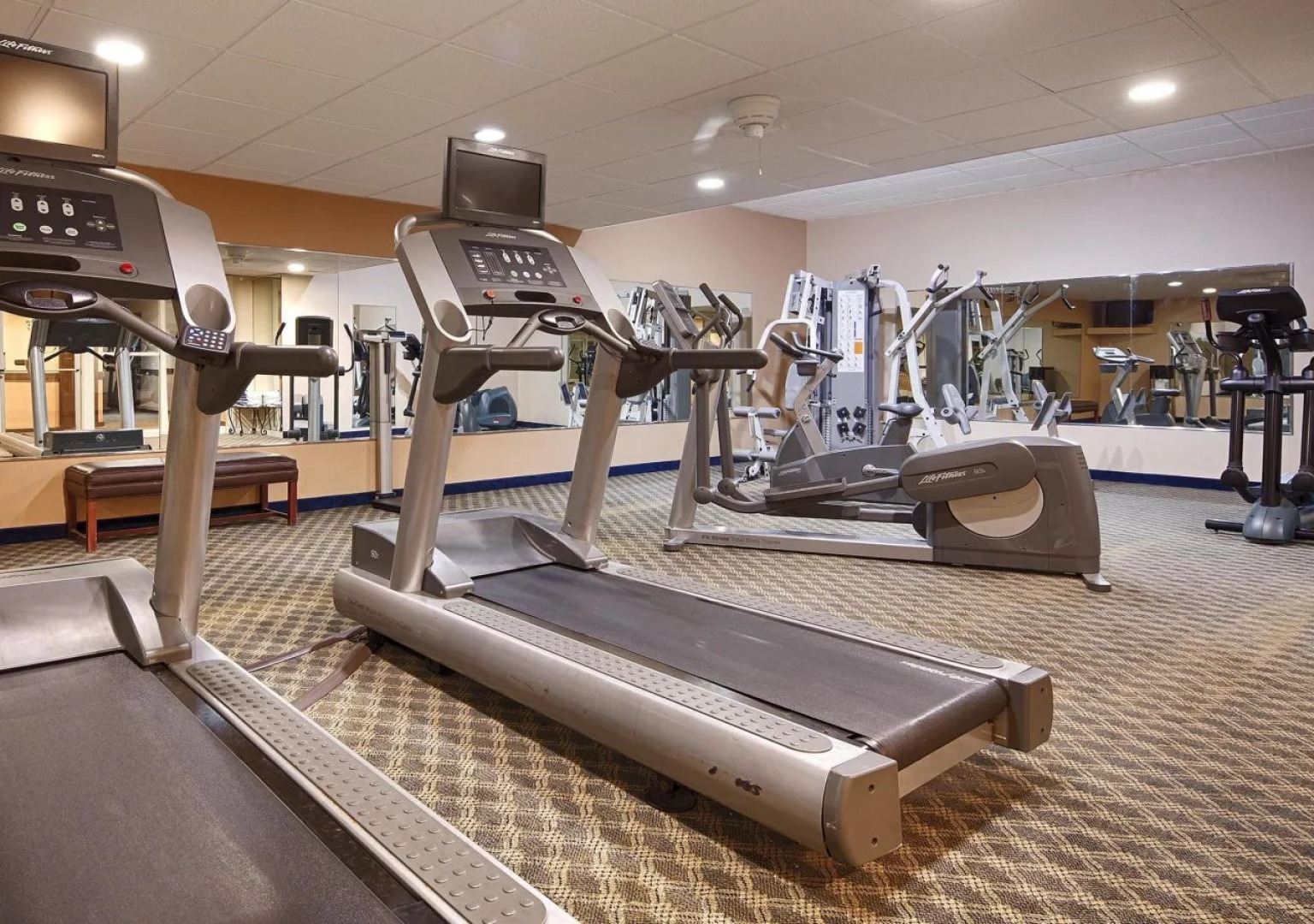 Best Western Cantebury Inn & Suites