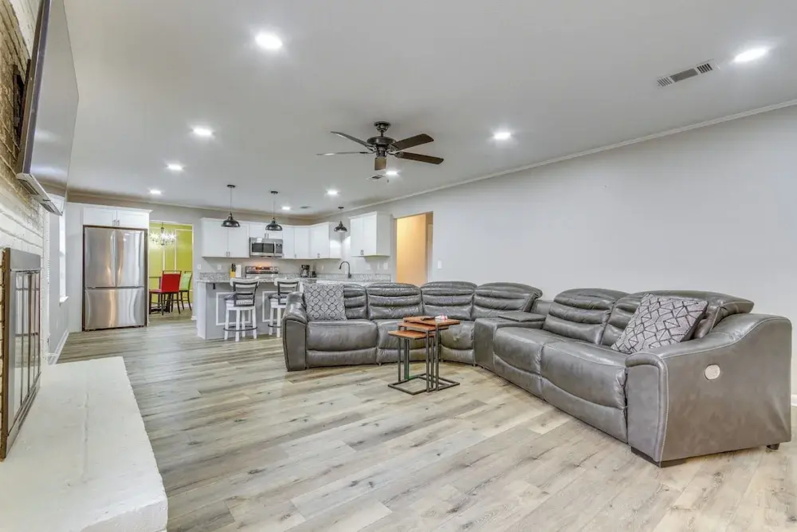 Pensacola Home w/ Private Yard: 7 Mi to Downtown!