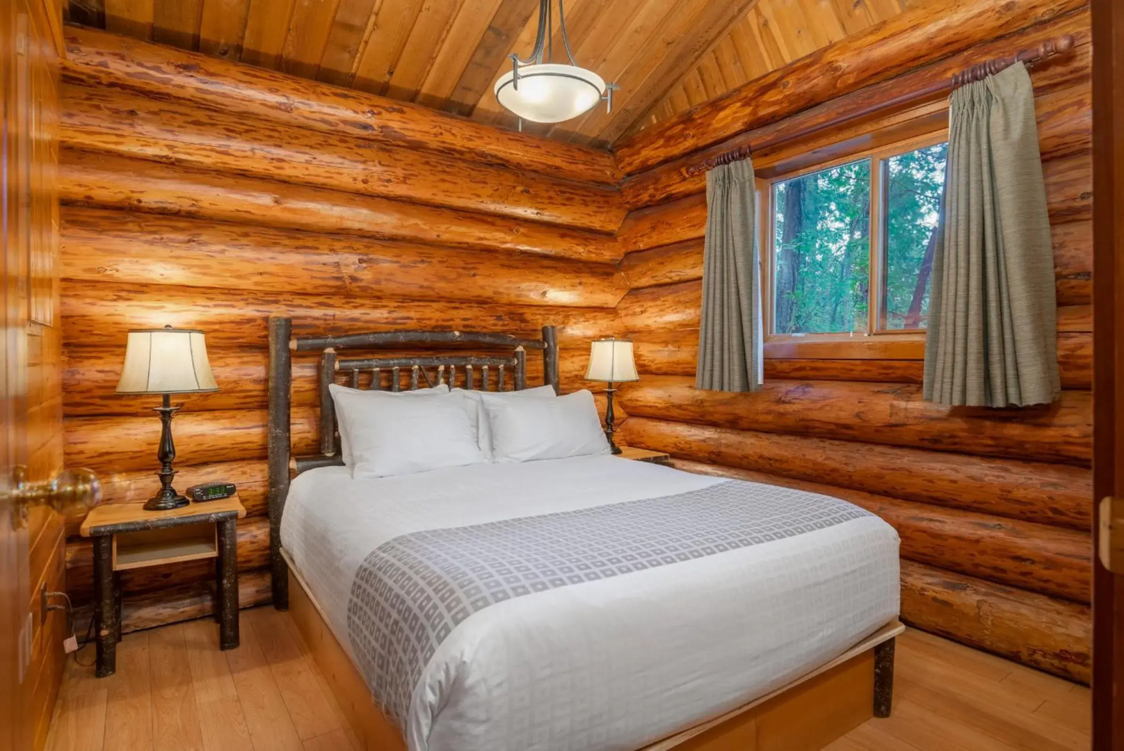 Tigh-Na-Mara Seaside Spa Resort