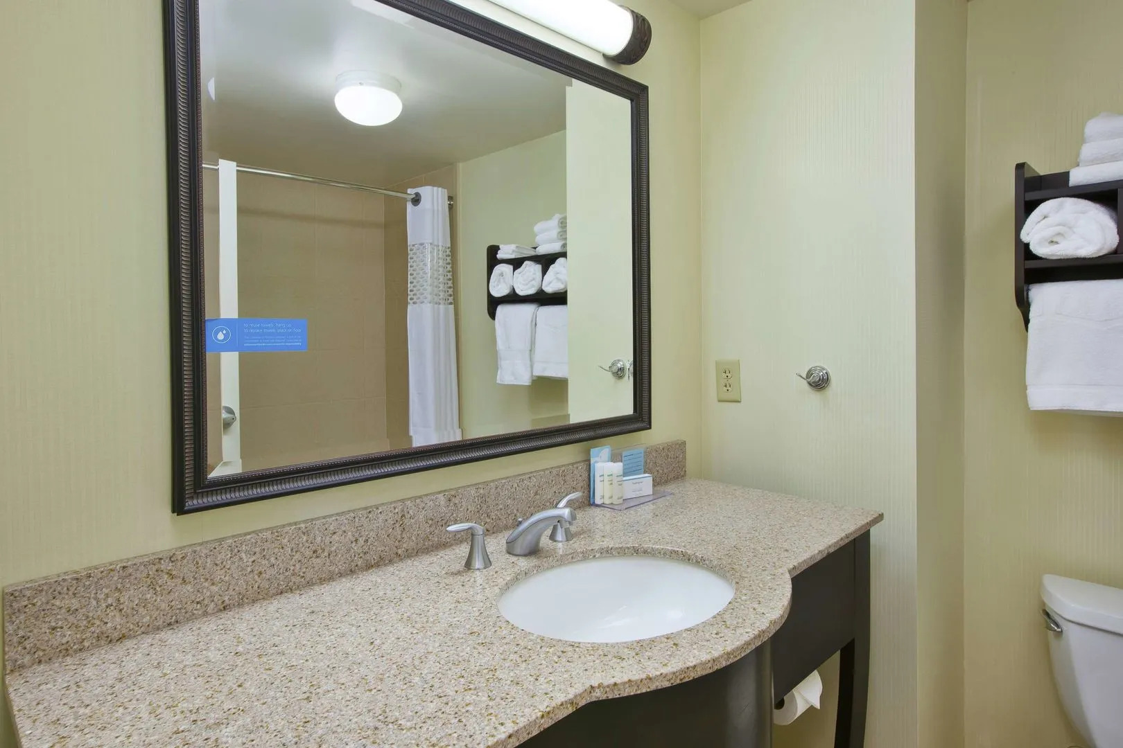 Hampton Inn & Suites Plattsburgh