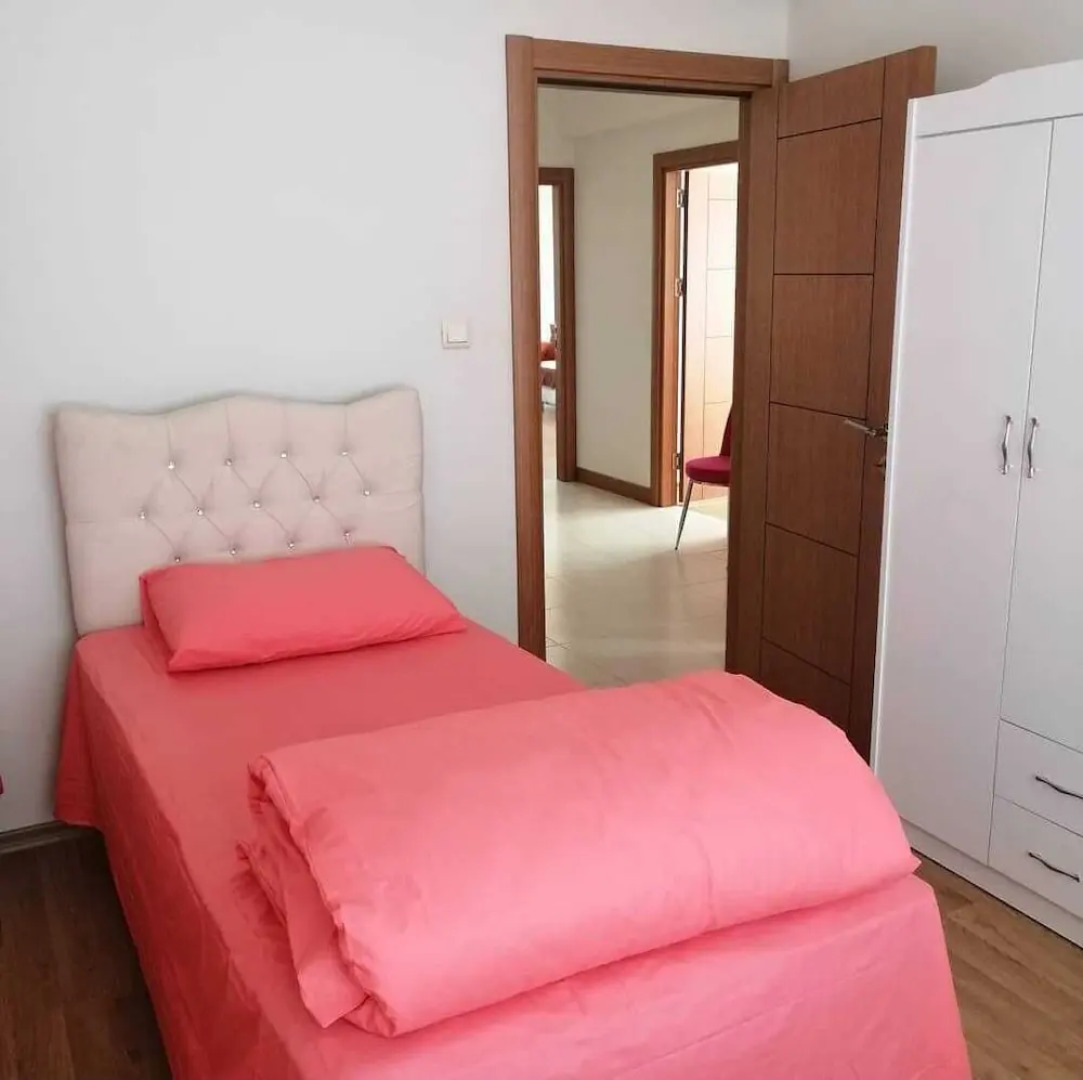 Siran Özel Ki̇ralik Tati̇l Dai̇resi̇