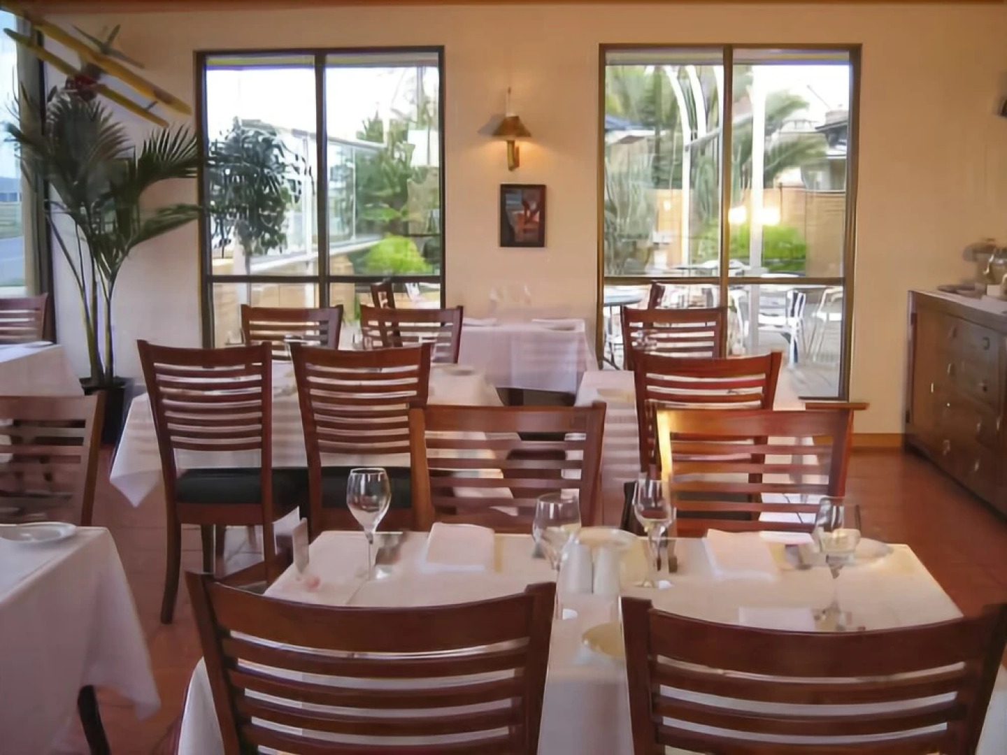 Aviators Lodge Motel