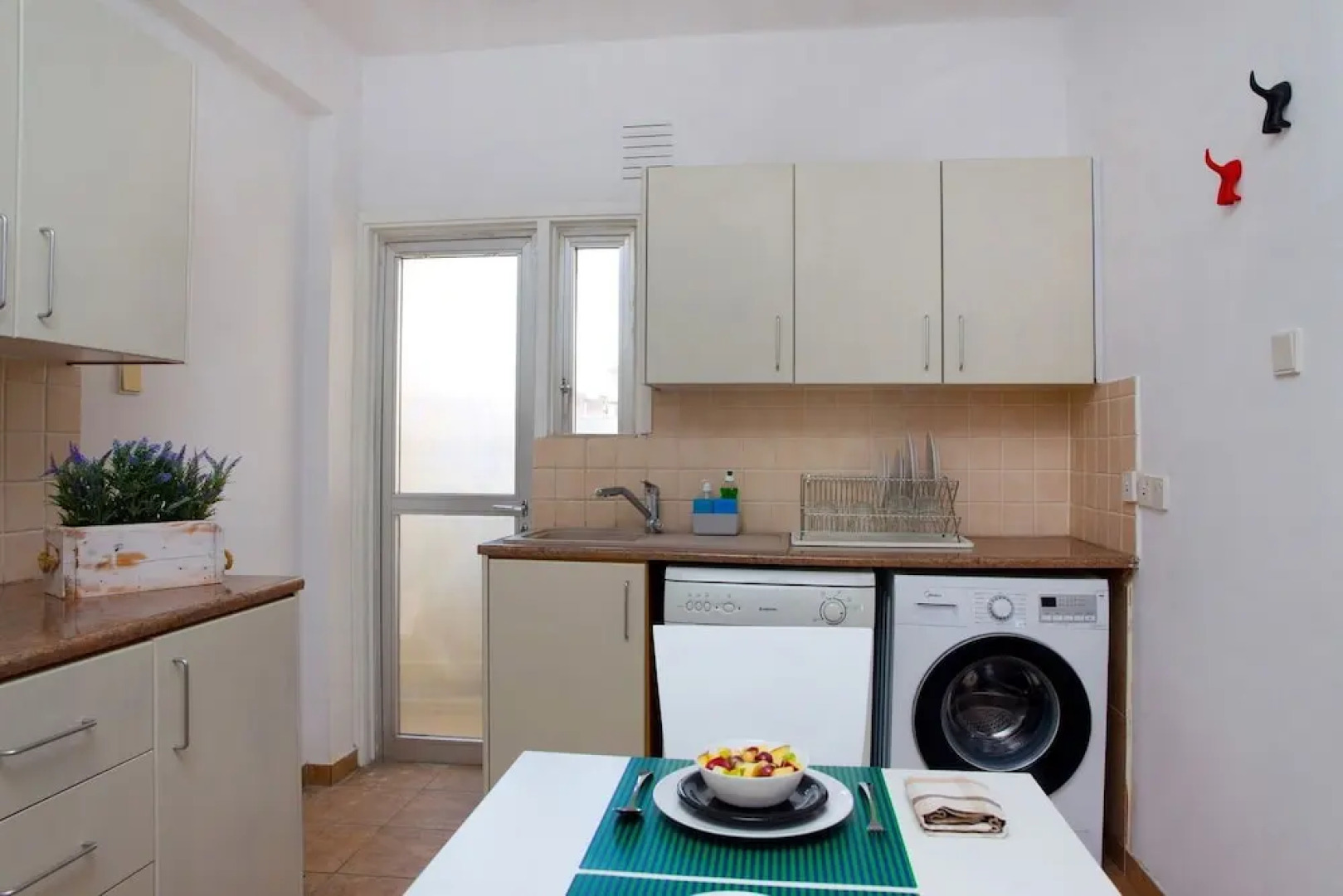 Seaside Luxury Beach Apartment