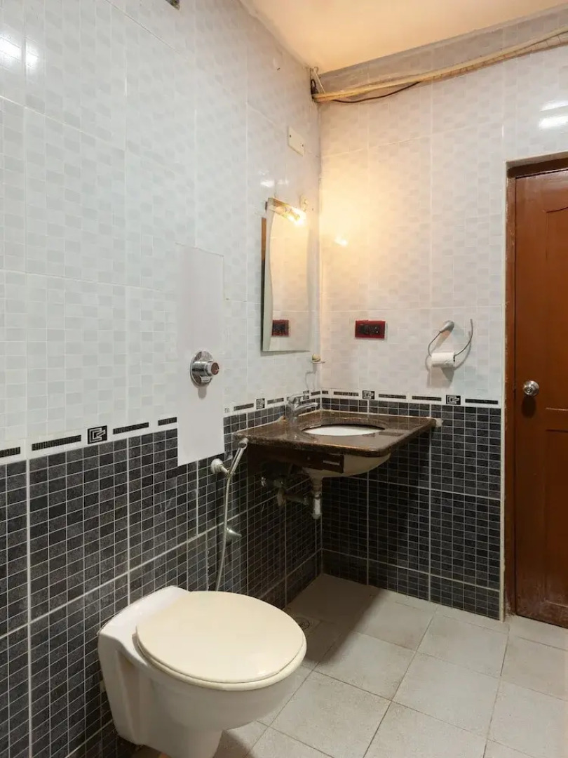 Capital O 40116 Sea Breeze Resort