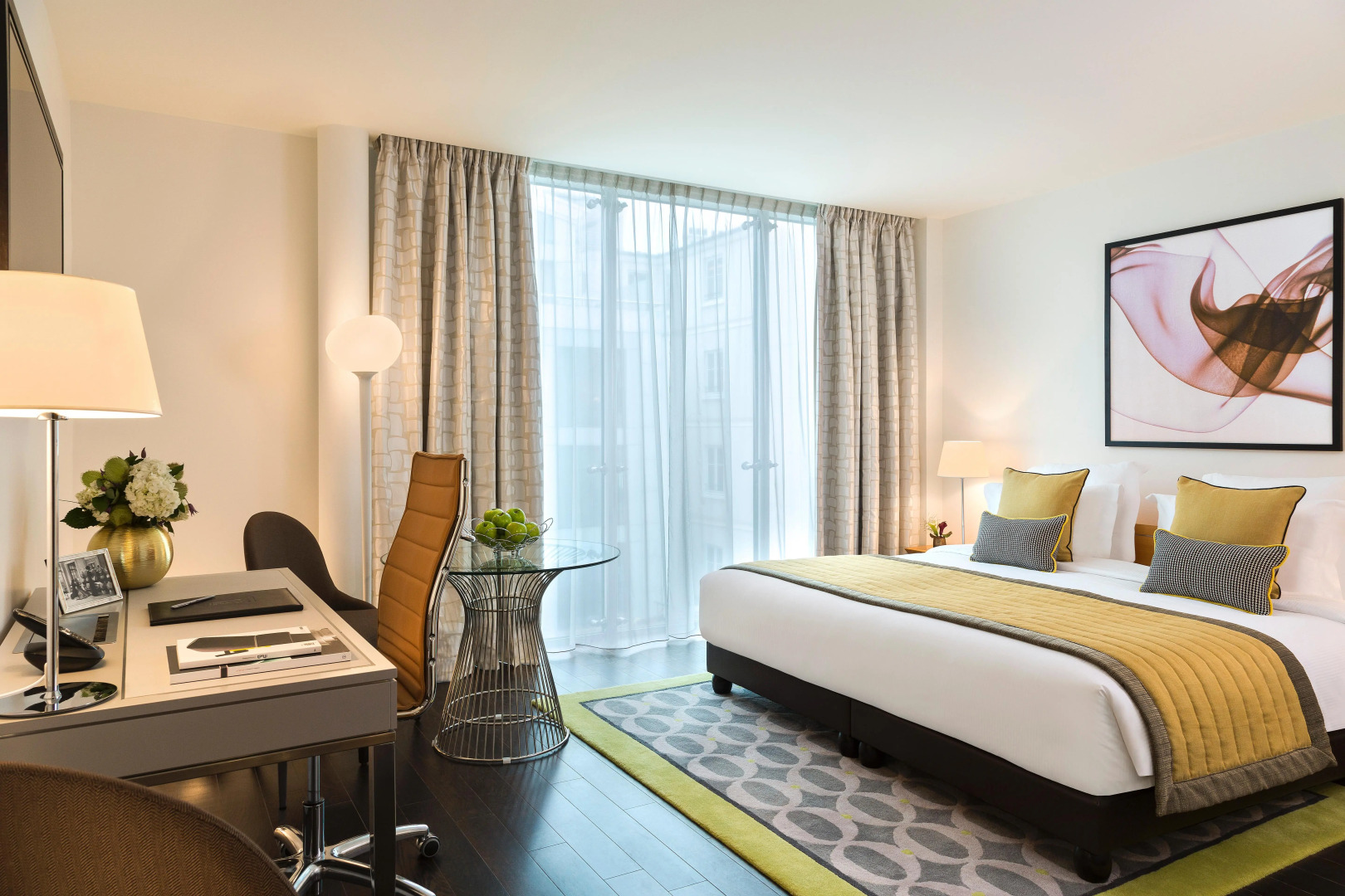 La Clef Tour Eiffel Paris by The Crest Collection