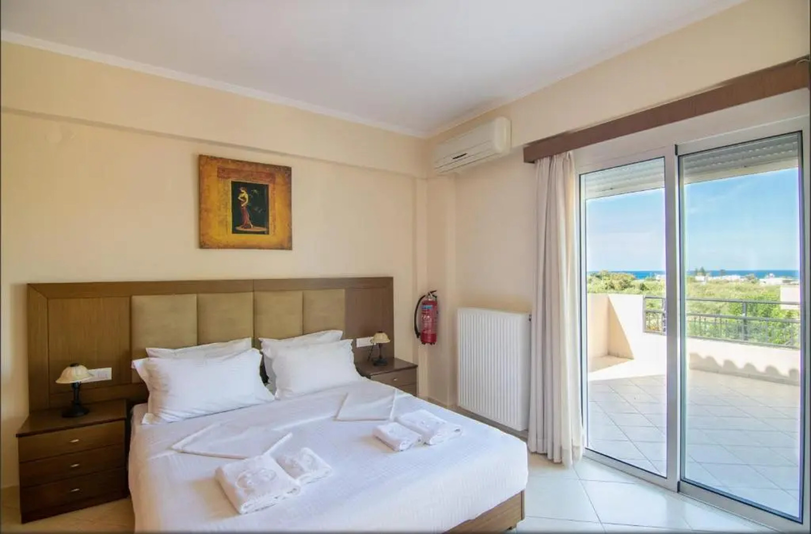 Selini Villas with private pool 10 minutes walking from the beach