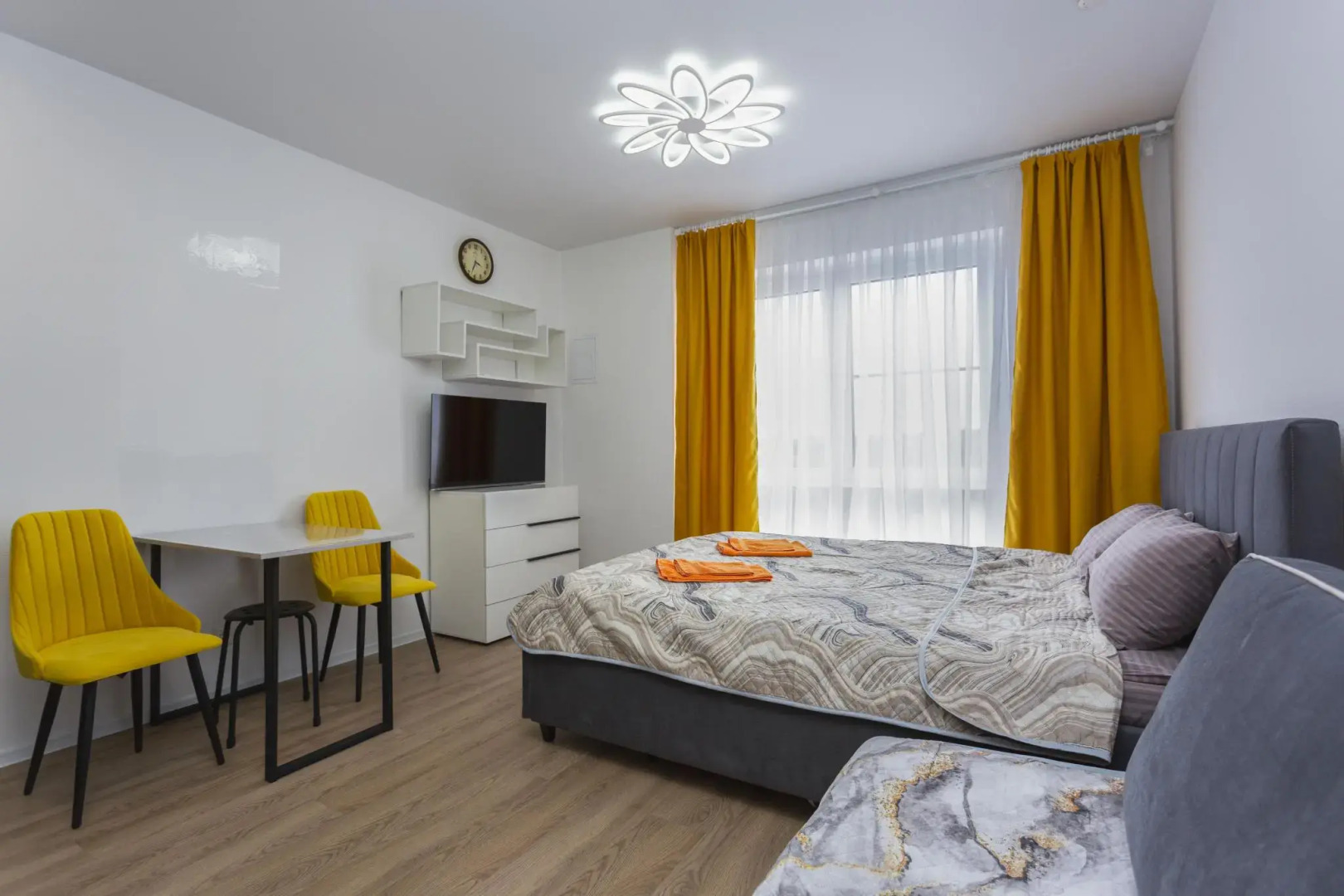 Home Like на улице Братьев Бромлей 5к2