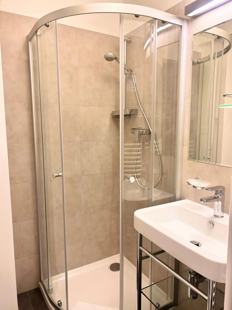 U Stare Pani - At the Old Lady Hotel