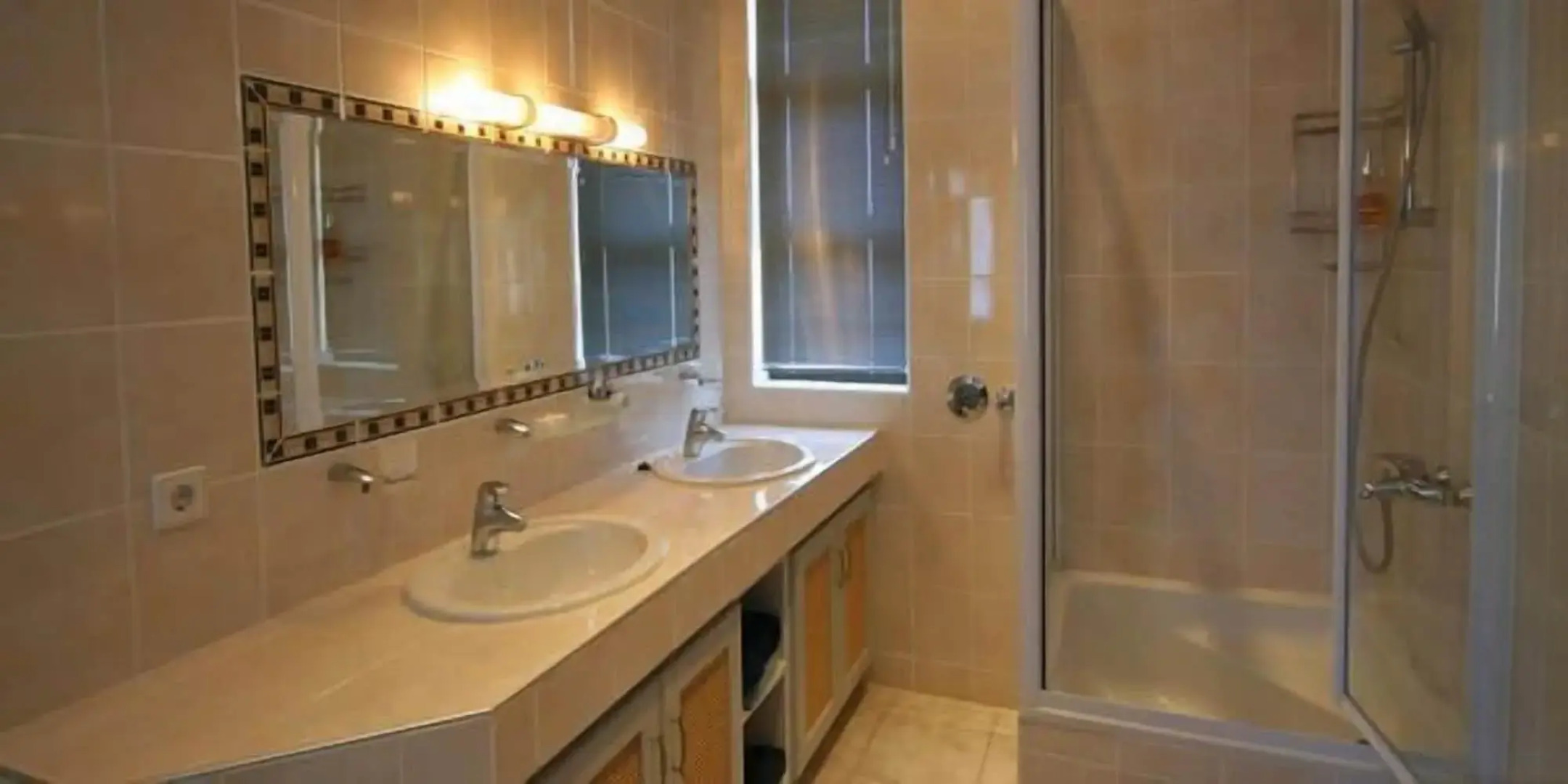 Chala Kigi Self Catering