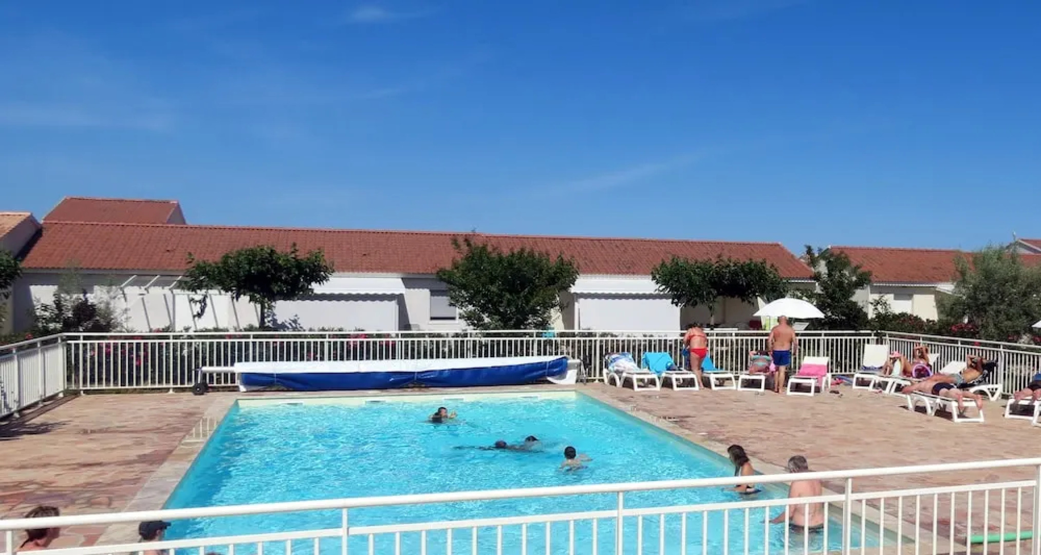 Mini 3 Mediterranean Style Villa, 100 m From the Sea, Heated Pool