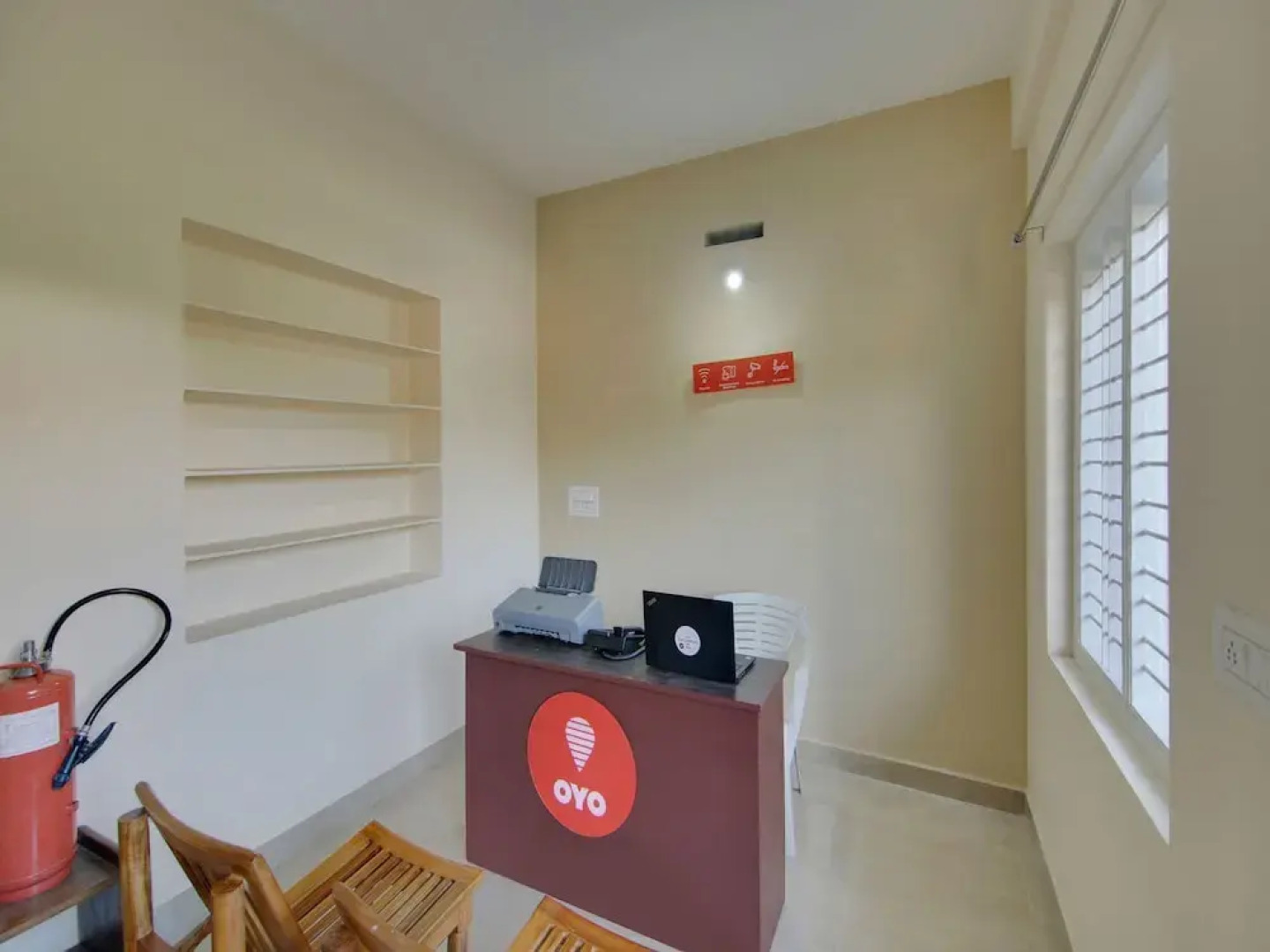 OYO 26718 The Mayura Residency