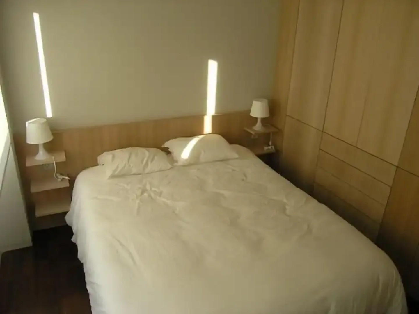 Offer of Wonderful sea Beach Apartment on the Paradisiac Island With Wifi