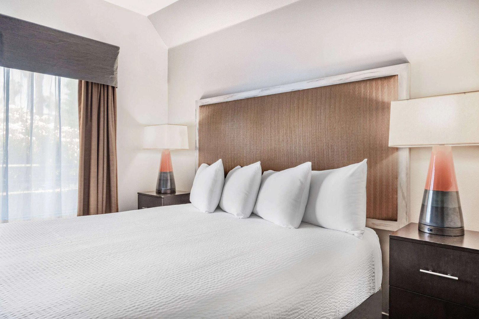 Ramada by Wyndham Bakersfield North