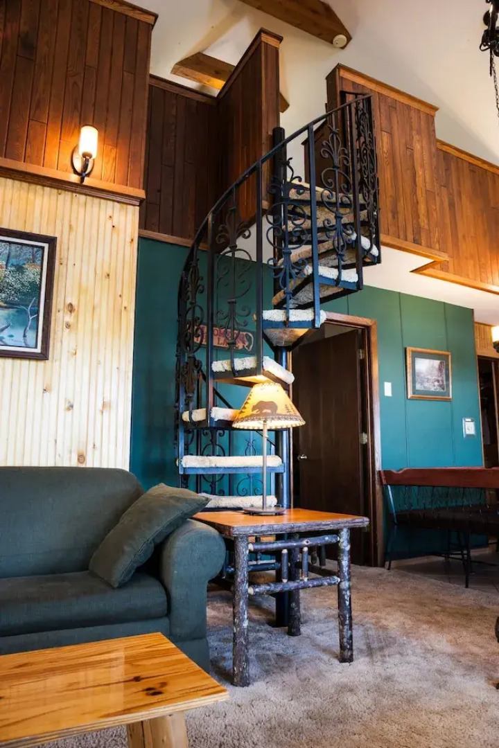 Curriers Lakeview Lodge