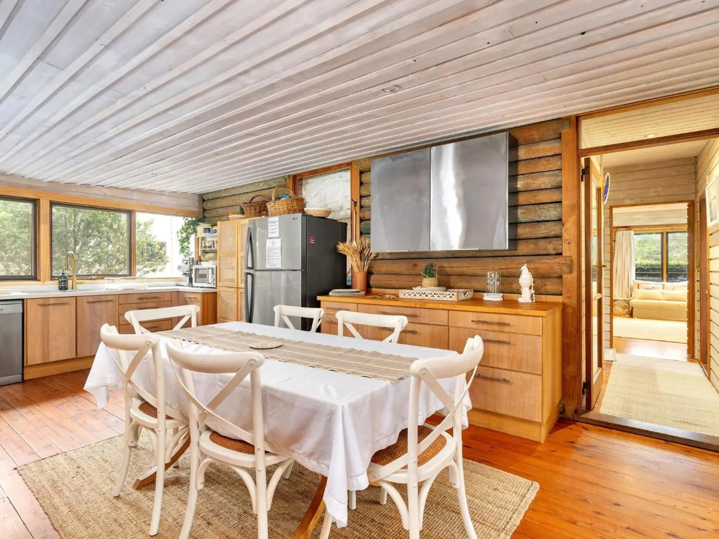 The Lake House at Erowal Bay 4pm Check Out Sundays